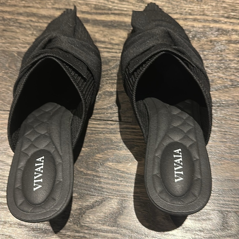 Vivaia Yaffa Wedge Black Knit Pointed Toe Comfort Mule size 37 (6.5) - Picture 6 of 11